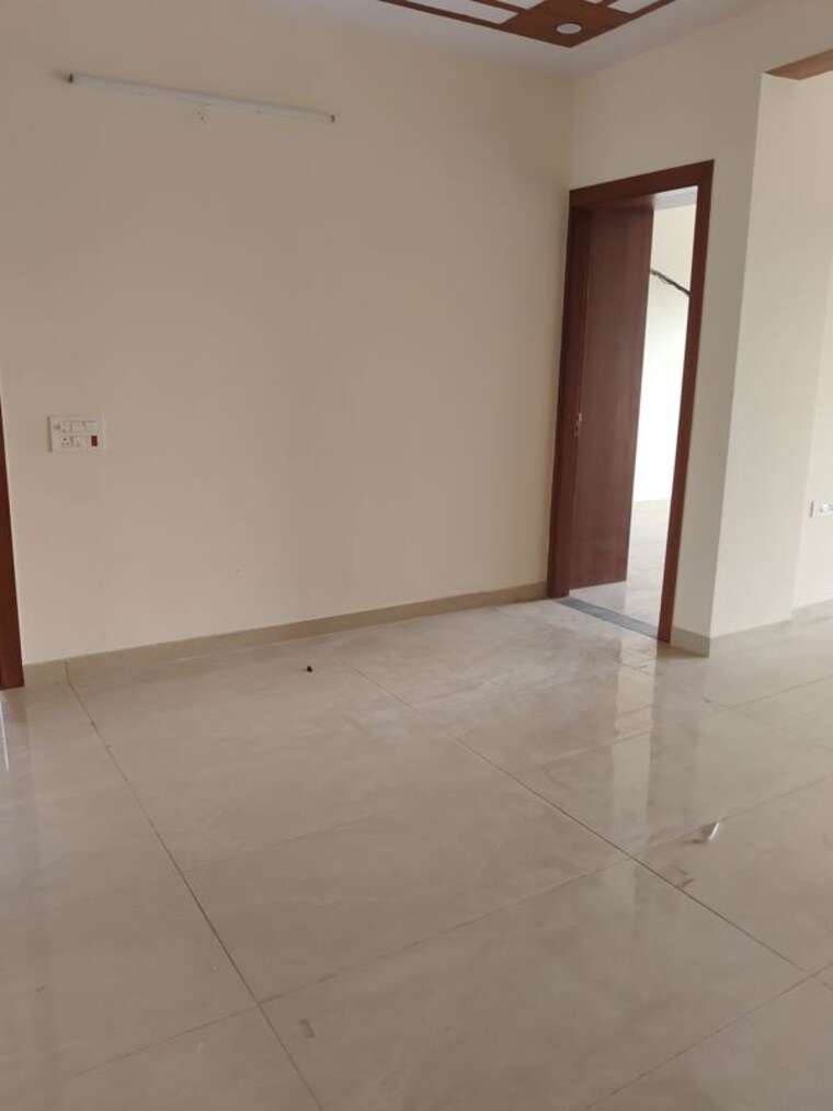Room, sector 9 3 Bedroom 2350 Sq.Ft. Builder Floor In Sector 9 Gurgaon 10548915