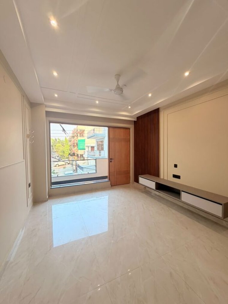 Room, sector 10a 3 Bedroom 2350 Sq.Ft. Builder Floor In Sector 10a Gurgaon 10571620