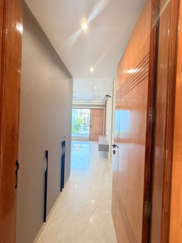 undefined, sector 10a 3 Bedroom 2350 Sq.Ft. Builder Floor In Sector 10a Gurgaon 10571620