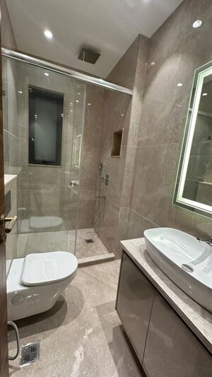 Bathroom in 6 BHK Builder Floor at Safdarjung Enclave – for Sale