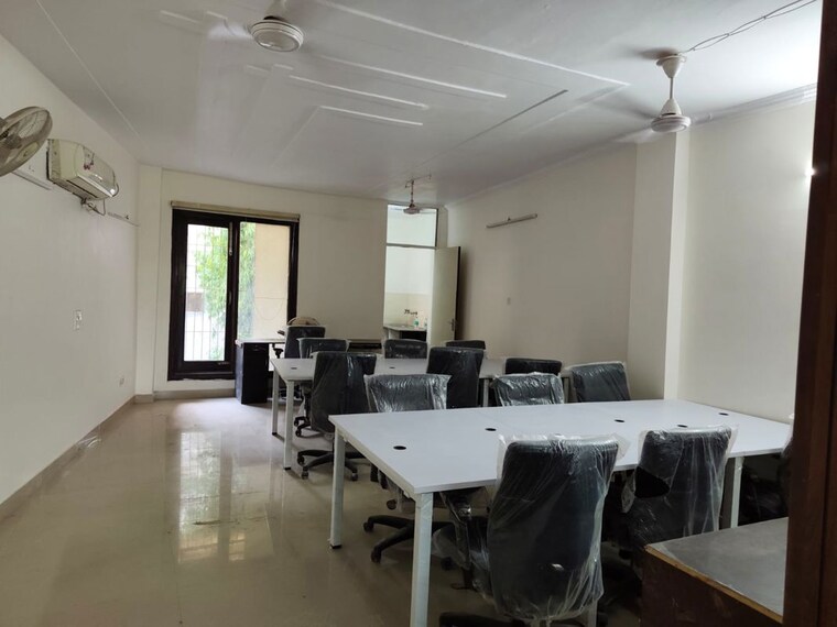 Team Area, kalkaji Commercial Office Space 1000 Sq.Ft. In Kalkaji Delhi 10324676