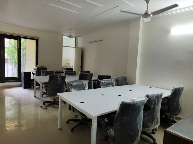 Team Area, kalkaji Commercial Office Space 1000 Sq.Ft. In Kalkaji Delhi 10324676