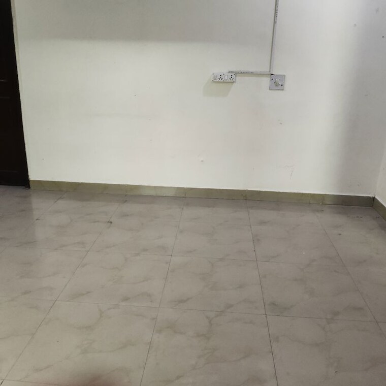 Room, sector 9a 2 Bedroom 1650 Sq.Ft. Builder Floor In Sector 9a Gurgaon 10555312