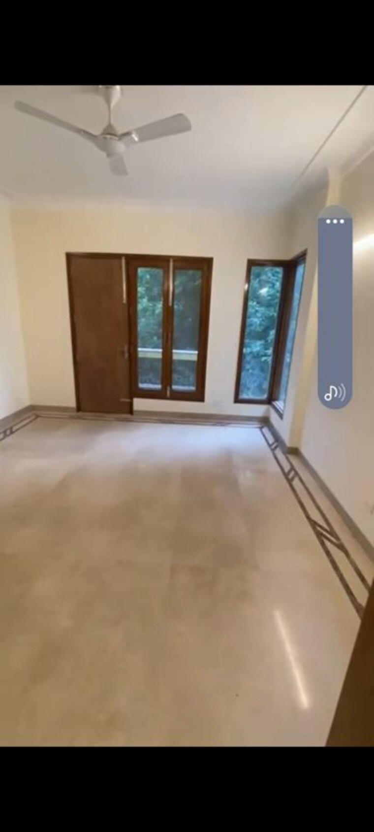 Room, greater kailash ii 4 Bedroom 500 Sq.Yd. Builder Floor In Greater Kailash ii Delhi 9445637