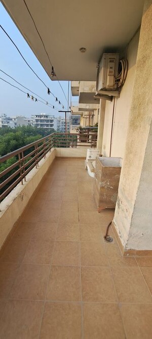 Balcony in 3 BHK Apartment at Wazirabad – for Rent