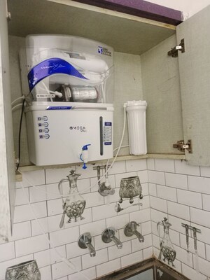 Bathroom in 1 BHK Builder Floor at Sector 18 – for Rent