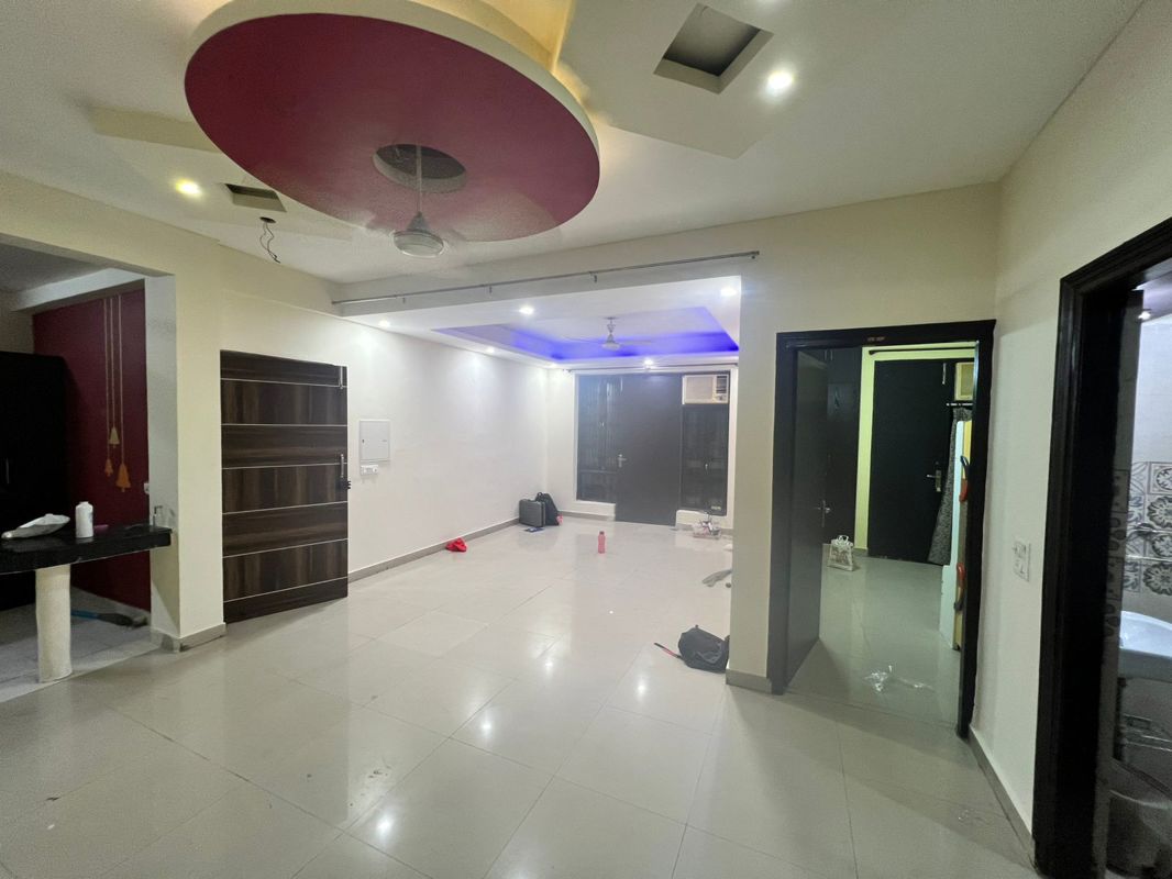 3 BHK 1650 Sq.Ft. Builder Floor in M2K Aura