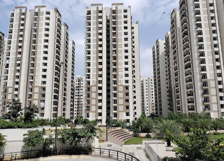 Exterior View, cybercity-rainbow-vistas-rock-gardens 3 Bedroom 2160 Sq.Ft. Apartment In Hi Tech City Hyderabad 10364109