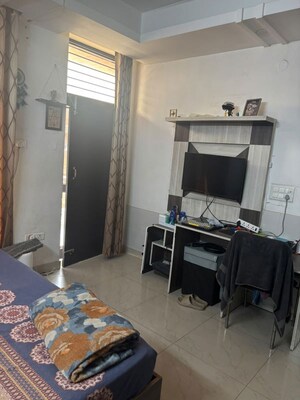 Team Area in 2 BHK Builder Floor at Sector 45 – for Rent