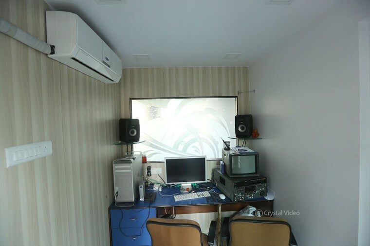 Team Area, orbit-plaza Commercial Office Space 2500 Sq.Ft. In Prabhadevi Mumbai 10588726