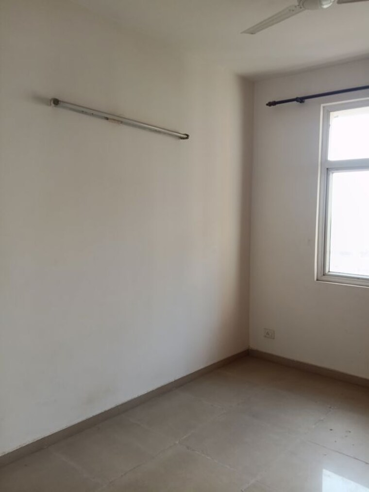 Room, mahagun-my-woods 3 Bedroom 1235 Sq.Ft. Apartment In Sector 16c Greater Noida Greater Noida 10586859