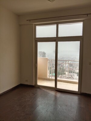 Room in 3 BHK Apartment at Mahagun My Woods, Sector 16c Greater Noida – for Rent