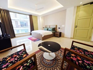 Team Area in 4 BHK Builder Floor at Greater Kailash – for Rent