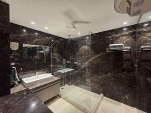 Team Area in 4 BHK Builder Floor at Greater Kailash – for Rent