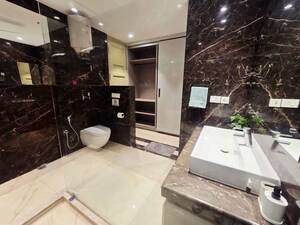 Team Area in 4 BHK Builder Floor at Greater Kailash – for Rent