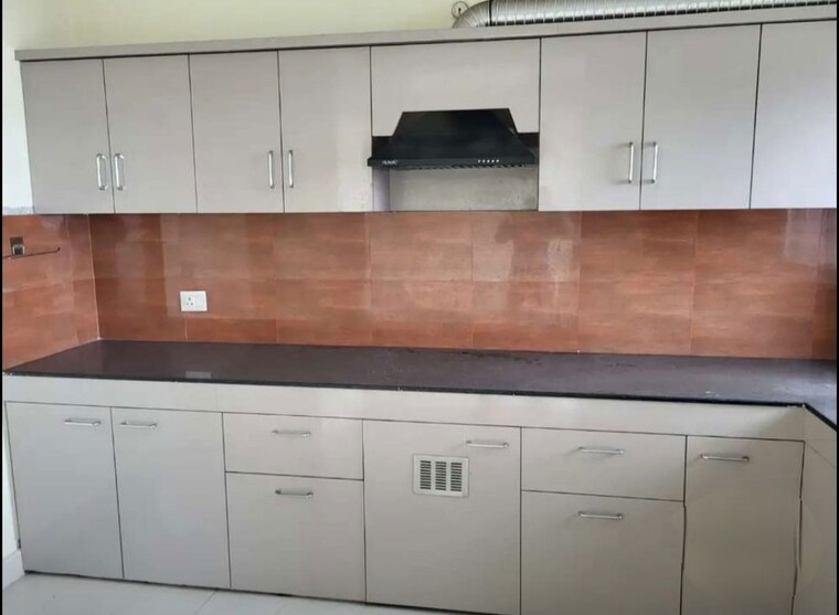 Kitchen, gomti nagar 3 Bedroom 1708 Sq.Ft. Apartment In Gomti Nagar Lucknow 10588746