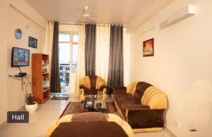 Living Room in 3 BHK Apartment at Gomti Nagar – for Rent