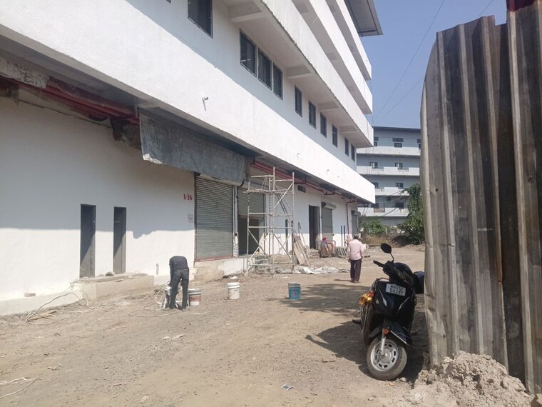  Parking, babosa-industrial-park Commercial Warehouse 11000 Sq.Ft. In Saravali Thane 10588760