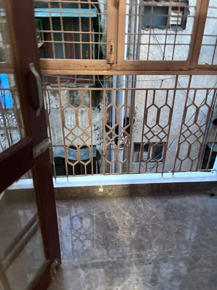 Balcony, malviya nagar 2 Bedroom 100 Sq.Yd. Builder Floor In Malviya Nagar Delhi 10588766