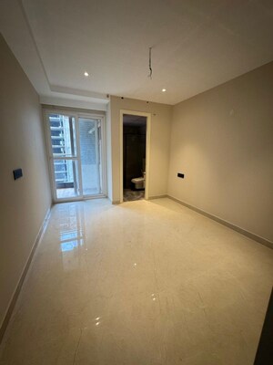 Room in 3.5 BHK Apartment at The Ananta Aspire, Utrathiya – for Sale
