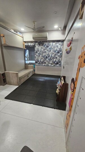 Living Room in 3 BHK Apartment at Andheri West – for Rent