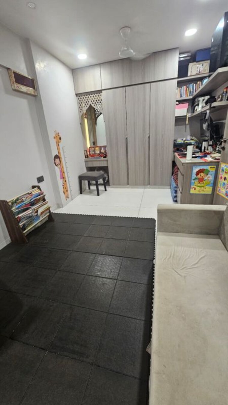 Living Room, andheri west 3 Bedroom 1300 Sq.Ft. Apartment In Andheri West Mumbai 10588813