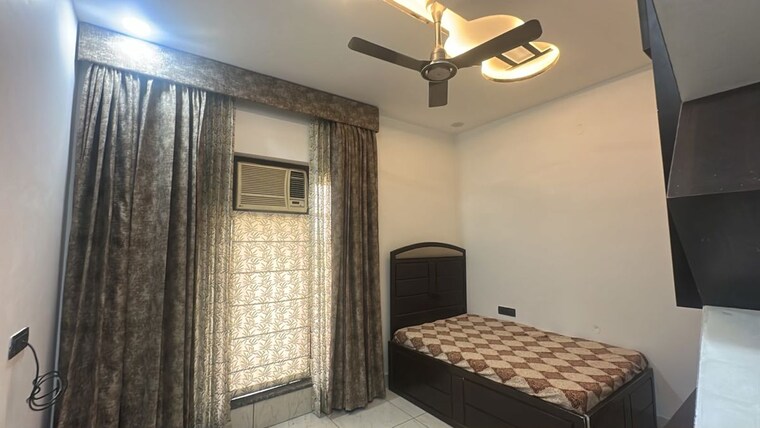 Bedroom, sector 32 4 Bedroom 180 Sq.Yd. Villa In Sector 32 Karnal 10588819
