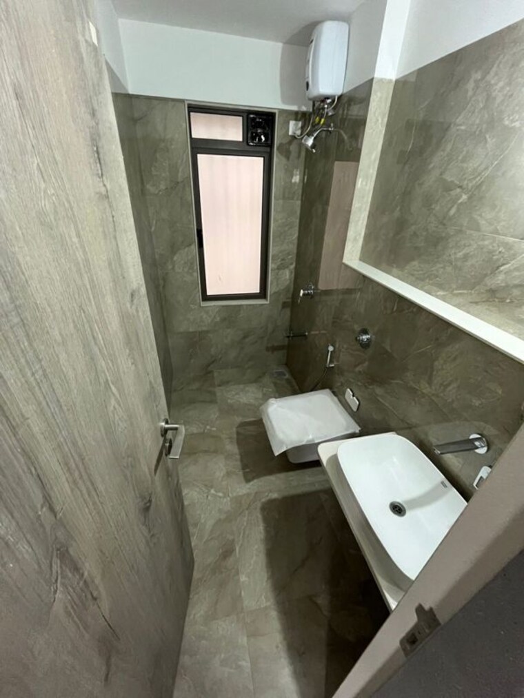 Bathroom, shree-krishna-shanti-sadan 2 Bedroom 750 Sq.Ft. Apartment In Chembur Mumbai 10588821