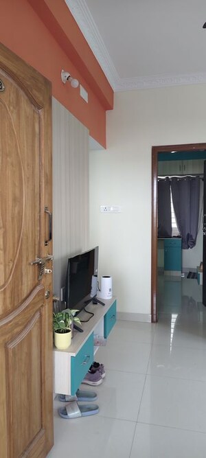 Living Room in 1 BHK Apartment at Halasuru – for Rent