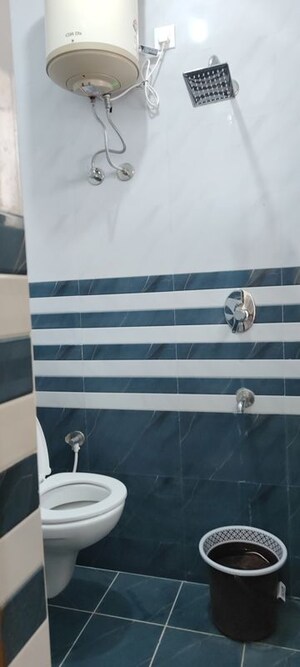 Bathroom in 1 BHK Apartment at Halasuru – for Rent