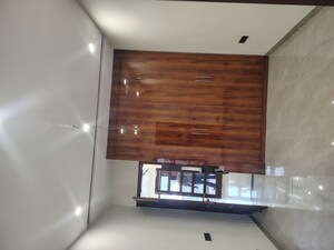 Room in 4 BHK Independent House at Vip Road – for Sale
