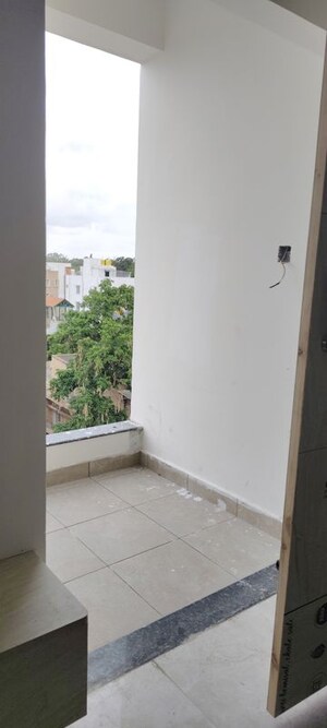 Balcony in 1 BHK Apartment at Indiranagar – for Rent