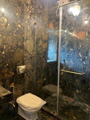 3 BHK Apartment – Garden View at Connaught Mansion, Colaba - for Rent