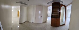Room in 2 BHK Apartment at Cuffe Parade – for Sale