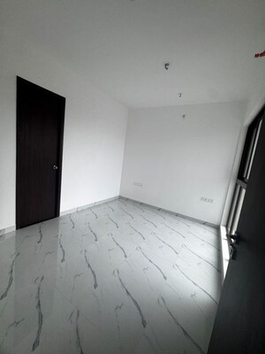 1 BHK Apartment For Rent in Raymond Ten X Habitat, Pokhran Road No Two