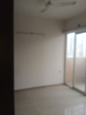 Room in 2.5 BHK Apartment at Mahagun Mywoods, Sector 16c Greater Noida – for Rent