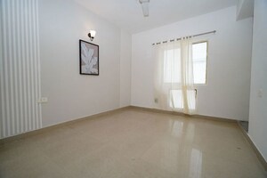 Room in 2 BHK Apartment at Sare Home, Sector 92 – for Sale