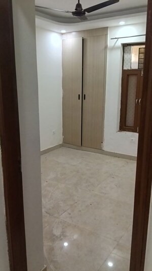Room in 2 BHK Builder Floor at Sector 23 Dwarka – for Rent