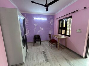 Room in 2 BHK Builder Floor at Sector 2 – for Rent
