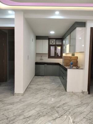 Room in 4 BHK Builder Floor at Khirki Extension – for Rent