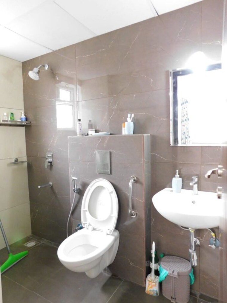 Bathroom, ambience-courtyard 3 Bedroom 1700 Sq.Ft. Apartment In Manikonda Hyderabad 10588946