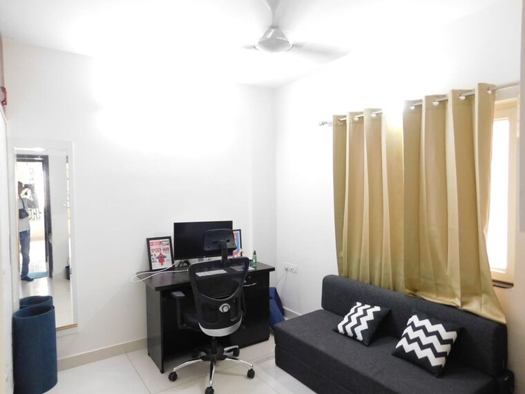 Living Room, ambience-courtyard 3 Bedroom 1700 Sq.Ft. Apartment In Manikonda Hyderabad 10588946