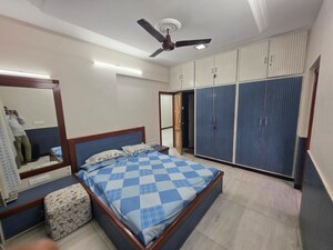 2 BHK Apartment For Rent in Reflex Satnam Apartment, Cuffe Parade