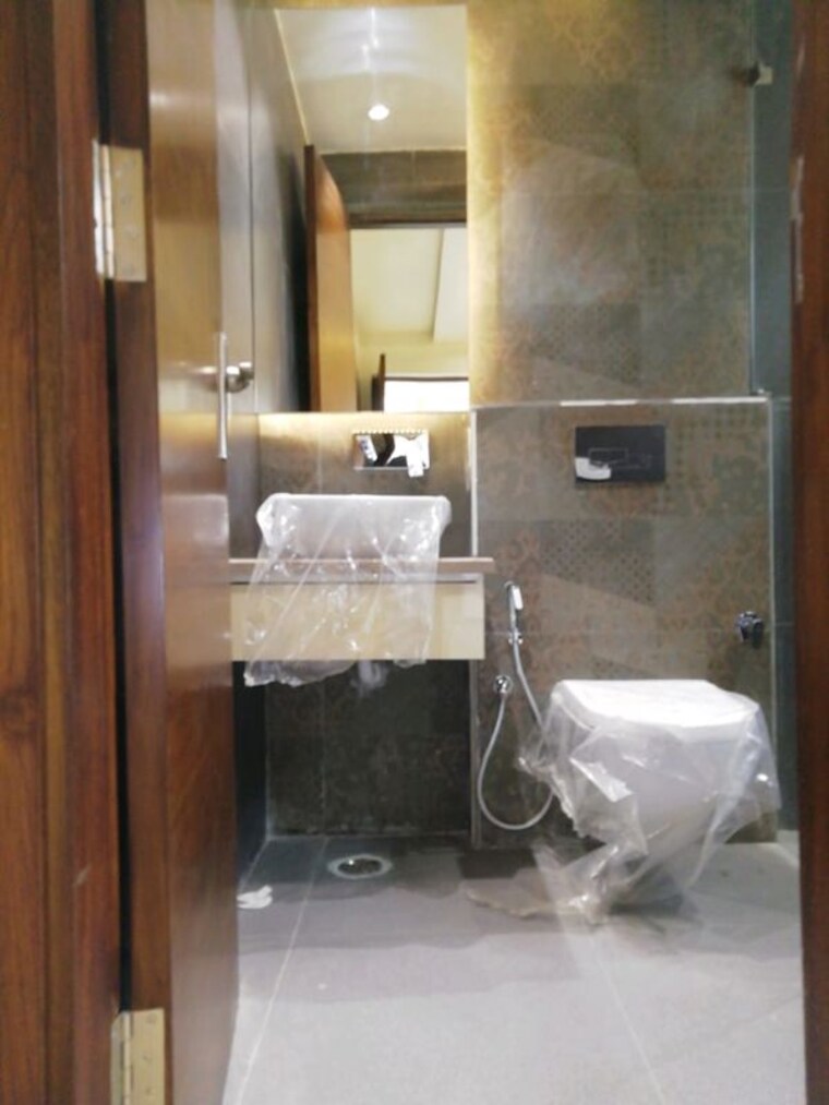 Bathroom, amolik-residency 3 Bedroom 1530 Sq.Ft. Builder Floor In Sector 86 Faridabad 10441904