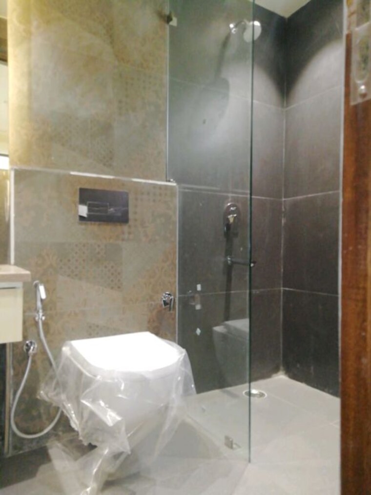 Bathroom, amolik-residency 3 Bedroom 1530 Sq.Ft. Builder Floor In Sector 86 Faridabad 10441904