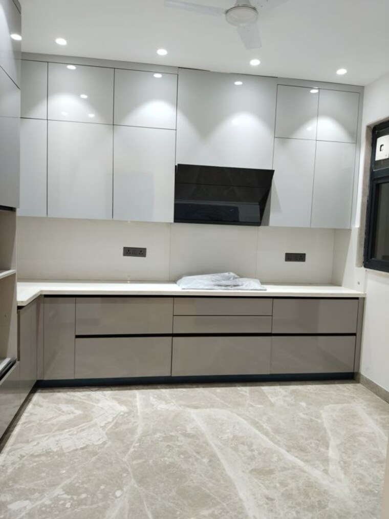Kitchen, jor bagh 3 Bedroom 3300 Sq.Ft. Apartment In Jor Bagh Delhi 10588935