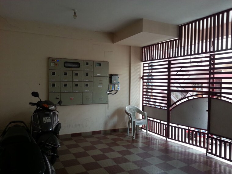  Parking, rt nagar 1 Bedroom 700 Sq.Ft. Independent House In Rt Nagar Bangalore 10588957