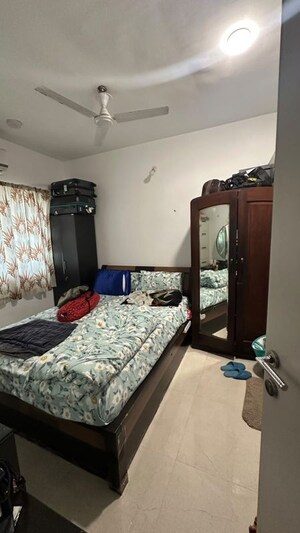 Master Bedroom in 1 BHK Apartment at Sheth Vasant Oasis, Andheri East – for Rent