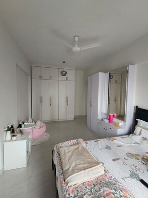 Bedroom in 3 BHK Apartment at Lokhandwala Residency, Worli – for Rent