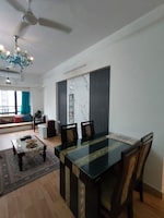 3 BHK + Servant Room,Extra Room,Store Room 1400 Sq.Ft. Apartment in Lokhandwala Residency